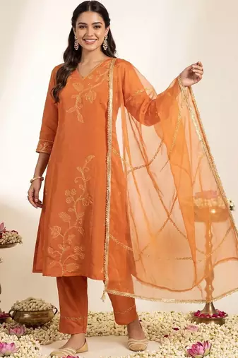 Women Ethnic Motifs Embroidered Regular Thread Work Kurta with Trousers & With Dupatta