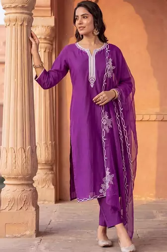 Women Ethnic Motifs Embroidered Regular Thread Work Liva Kurta with Trousers & With Dupatta