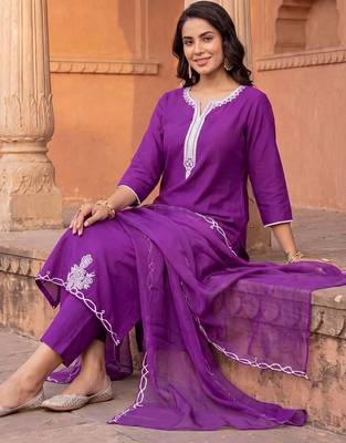 Women Ethnic Motifs Embroidered Regular Thread Work Liva Kurta with Trousers & With Dupatta 5