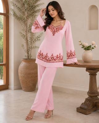 Thread Fendy Satin Fabric Straight Kurta Palazzo Set 1