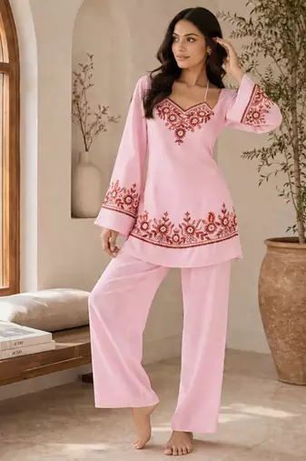 Thread Fendy Satin Fabric Straight Kurta Palazzo Set