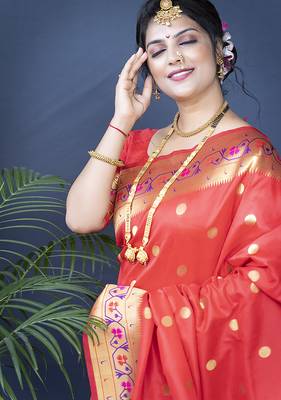 Red zari woven paithani silk blend saree with blouse 4