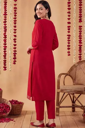 Women Ethnic Motifs Embroidered Regular Thread Work Kurta with Trousers