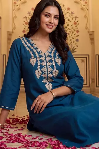 Women Ethnic Motifs Embroidered Regular Thread Work Kurta with Palazzos