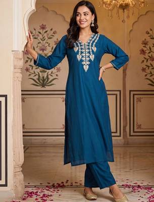 Women Ethnic Motifs Embroidered Regular Thread Work Kurta with Palazzos 6