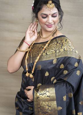 Black banarasi silk blend saree with golden zari work 4