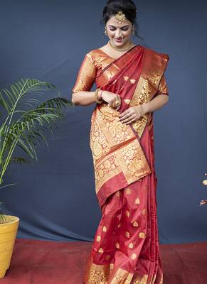 Red banarasi silk blend saree with golden zari work 2