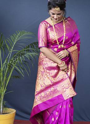 Rani pink banarasi silk blend saree with golden zari work 3