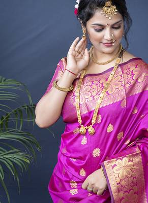 Rani pink banarasi silk blend saree with golden zari work 4
