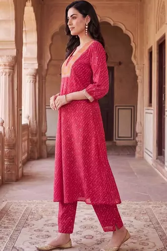 Women Ethnic Motifs Printed Regular Kurta with Trousers