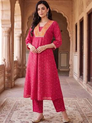 Women Ethnic Motifs Printed Regular Kurta with Trousers 4