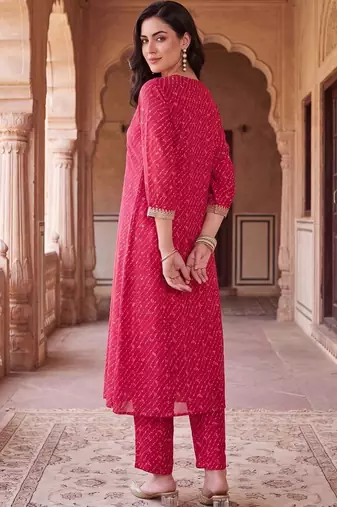 Women Ethnic Motifs Printed Regular Kurta with Trousers
