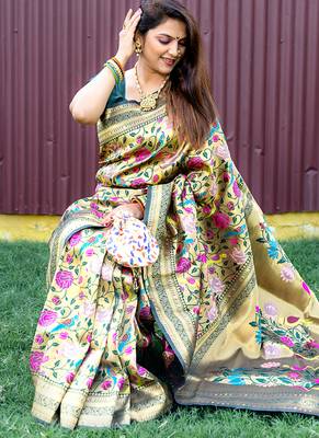 Dark green & gold paithani silk blend saree with gold zari & peacock meenakari motif 3