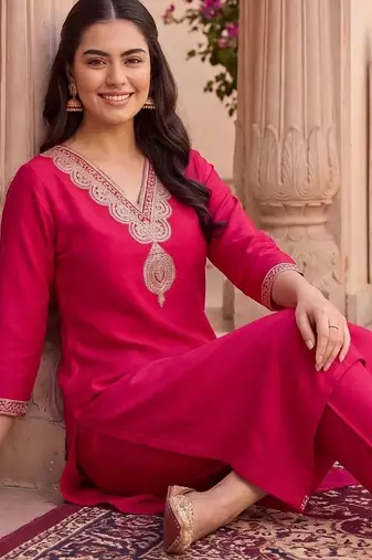 Women Ethnic Motifs Regular Liva Kurta with Trousers