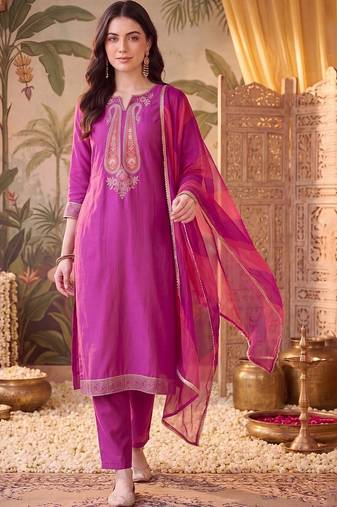 Women Ethnic Motifs Embroidered Regular Thread Work Kurta with Trousers & With Dupatta