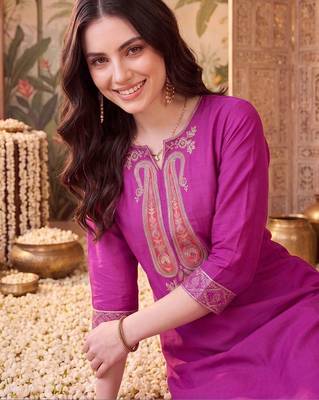 Women Ethnic Motifs Embroidered Regular Thread Work Kurta with Trousers & With Dupatta 2