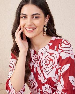 Women Floral Printed Regular Pure Cotton Kurta with Trousers 2