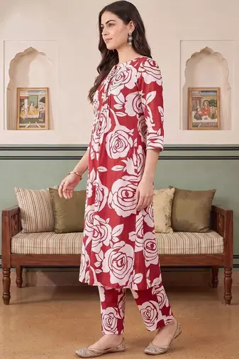 Women Floral Printed Regular Pure Cotton Kurta with Trousers