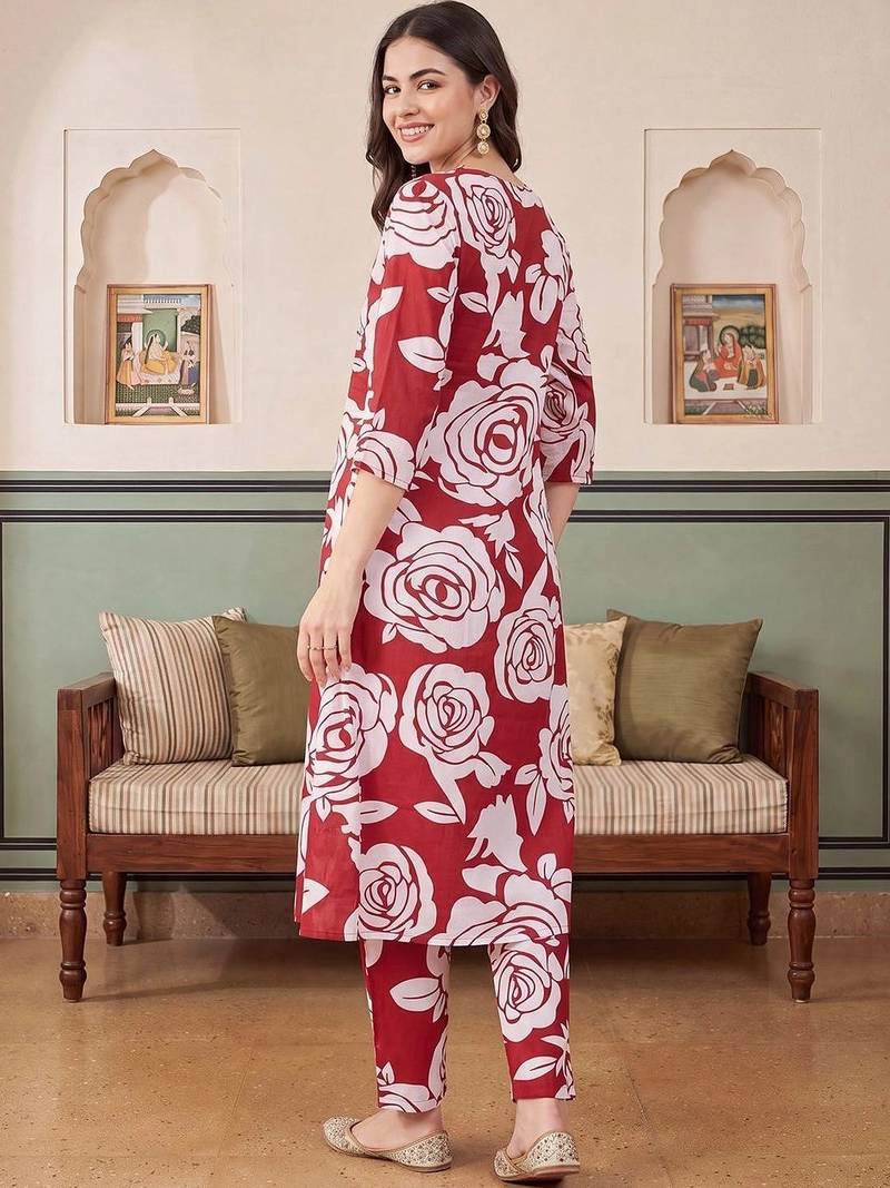 Women Floral Printed Regular Pure Cotton Kurta with Trousers