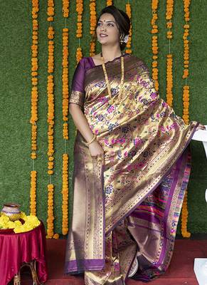 Beige and magenta pink paithani silk blend saree with peacock motif 1