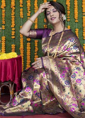 Beige and magenta pink paithani silk blend saree with peacock motif 2