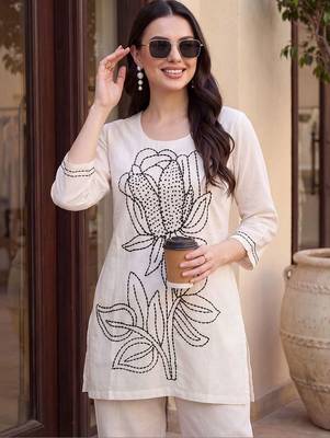 Women Floral Embroidered Regular Thread Work Pure Cotton Kurti with Trousers 2