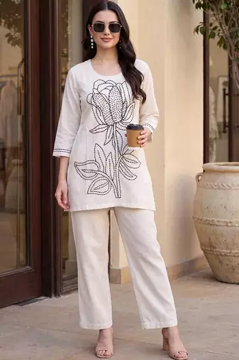 Women Floral Embroidered Regular Thread Work Pure Cotton Kurti with Trousers