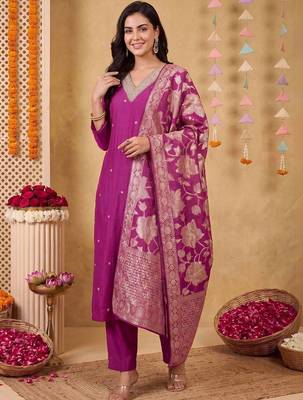 Women Regular Kurta with Trousers & With Dupatta 1