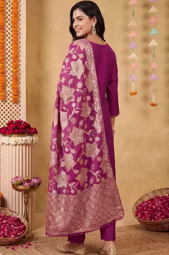 Women Regular Kurta with Trousers & With Dupatta