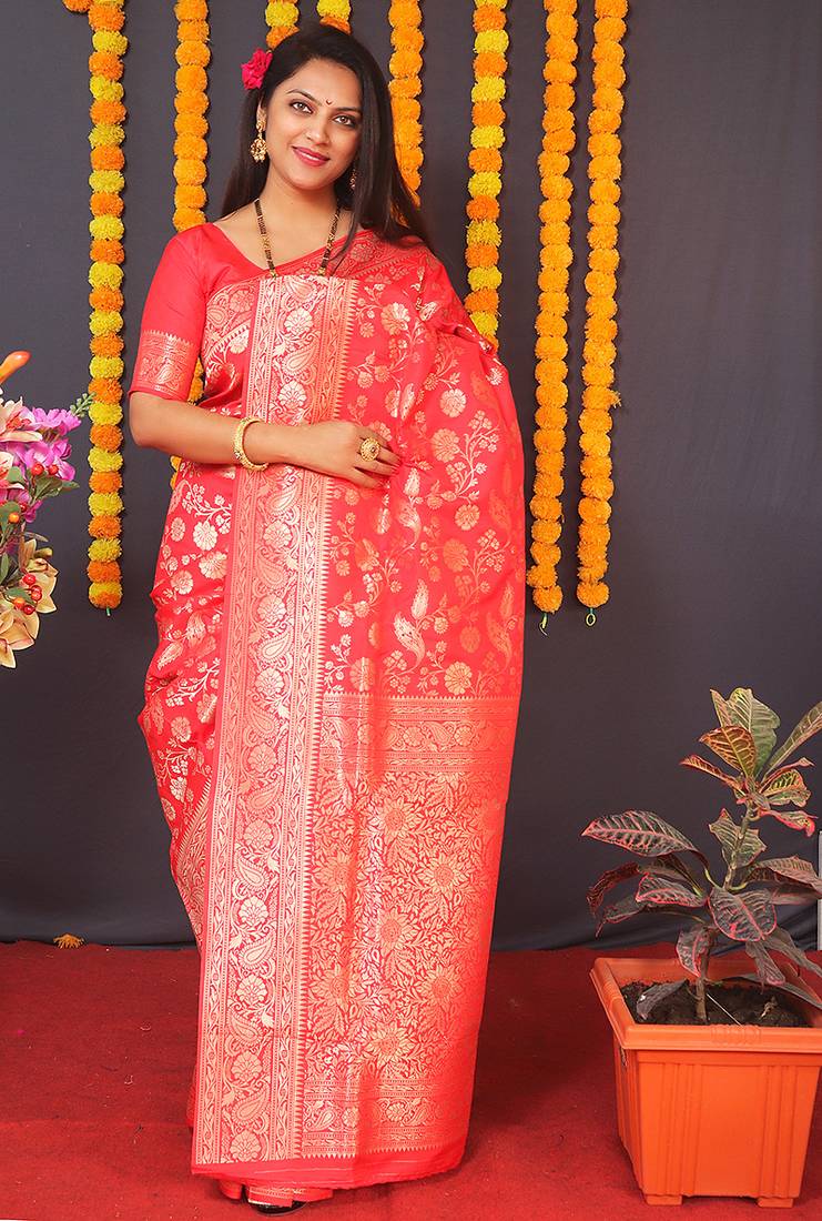 Red silk blend banarasi saree with zari weaving