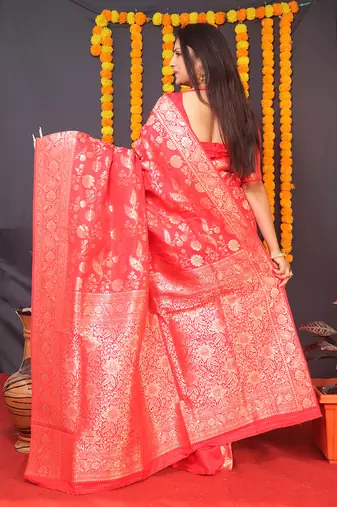 Red silk blend banarasi saree with zari weaving