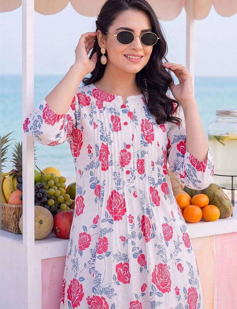 Women Floral Printed Regular Pure Cotton Kurta with Trousers