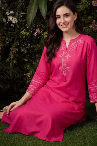 Women Ethnic Motifs Embroidered Regular Thread Work Kurta with Trousers