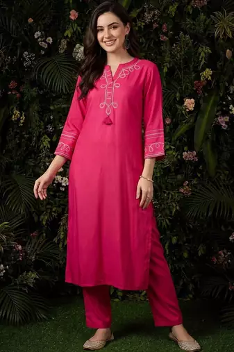 Women Ethnic Motifs Embroidered Regular Thread Work Kurta with Trousers