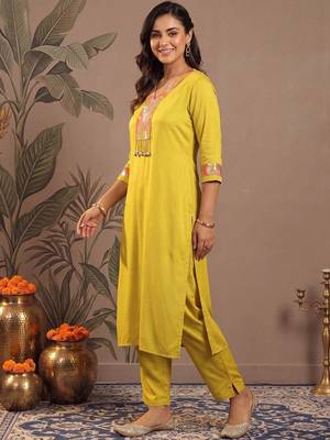 Women Ethnic Motifs Regular Sequinned Kurta with Trousers 3