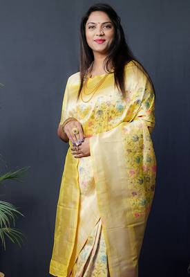 Lemon yellow banarasi silk blend saree with floral jaal & zari border 3
