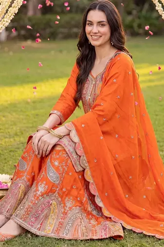Women Ethnic Motifs Embroidered Regular Kurta with Sharara & With Dupatta