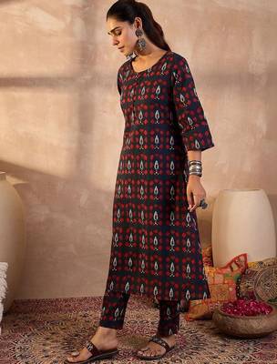Women Ethnic Motifs Printed Regular Pure Cotton Kurta with Trousers 3