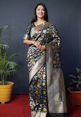 Black silk blend banarasi zari woven saree with blouse 2