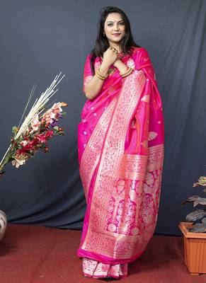 Hot pink banarasi silk blend saree with zari weaving 3