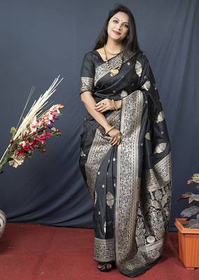 Black banarasi silk blend saree with zari weaving 3