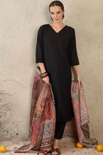 Women Ethnic Motifs Regular Kurta with Trousers & With Dupatta