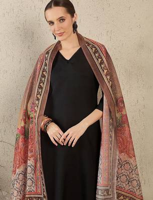 Women Ethnic Motifs Regular Kurta with Trousers & With Dupatta 7