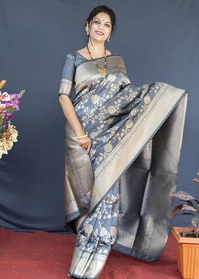 Grey banarasi silk blend saree with floral zari weaving 1