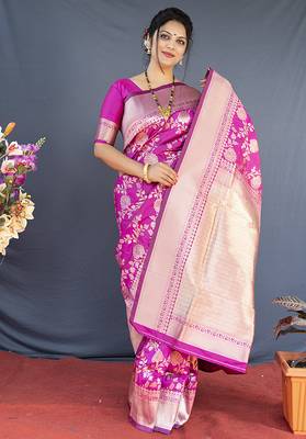 Rani pink banarasi silk blend saree with floral zari weaving 1