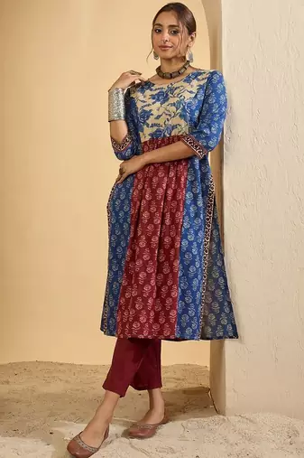 Women Floral Printed Panelled Pure Cotton Kurta with Trousers