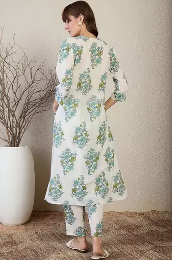 Women Floral Printed Regular Pure Cotton Kurta with Trousers