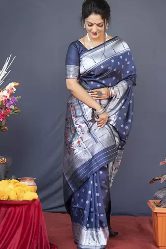Navy blue silk blend saree with silver zari booti & traditional floral pallu