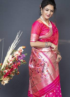 Rani pink silk blend saree with silver zari booti & traditional floral pallu 3