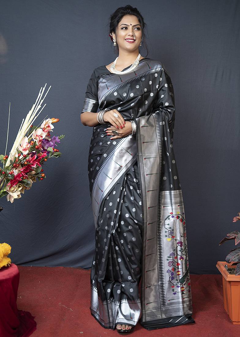 Black silk blend saree with silver zari booti & traditional floral pallu